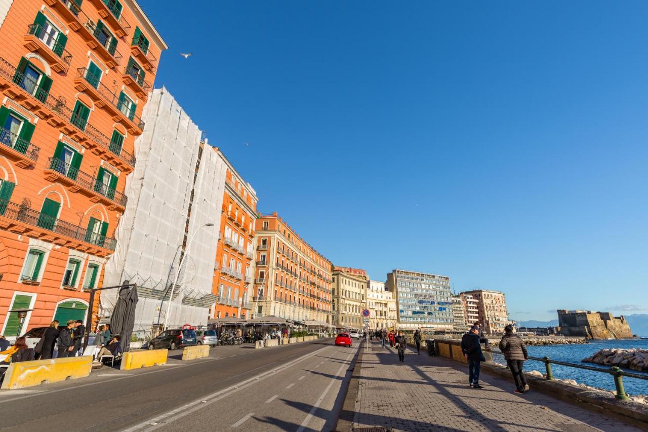 Parthenope'S Eye On The Seafront By Napoliapartments エクステリア 写真